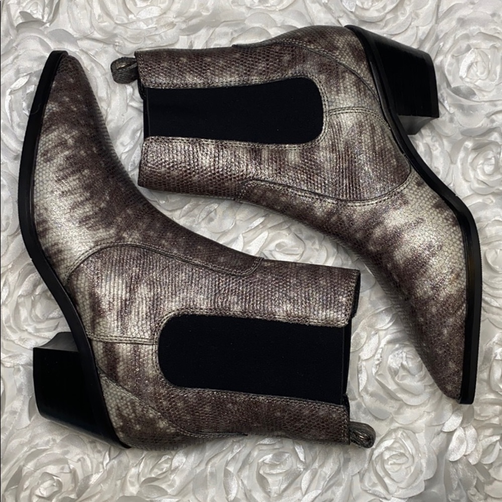 New PAIGE Willa Lizard Grey Booties!